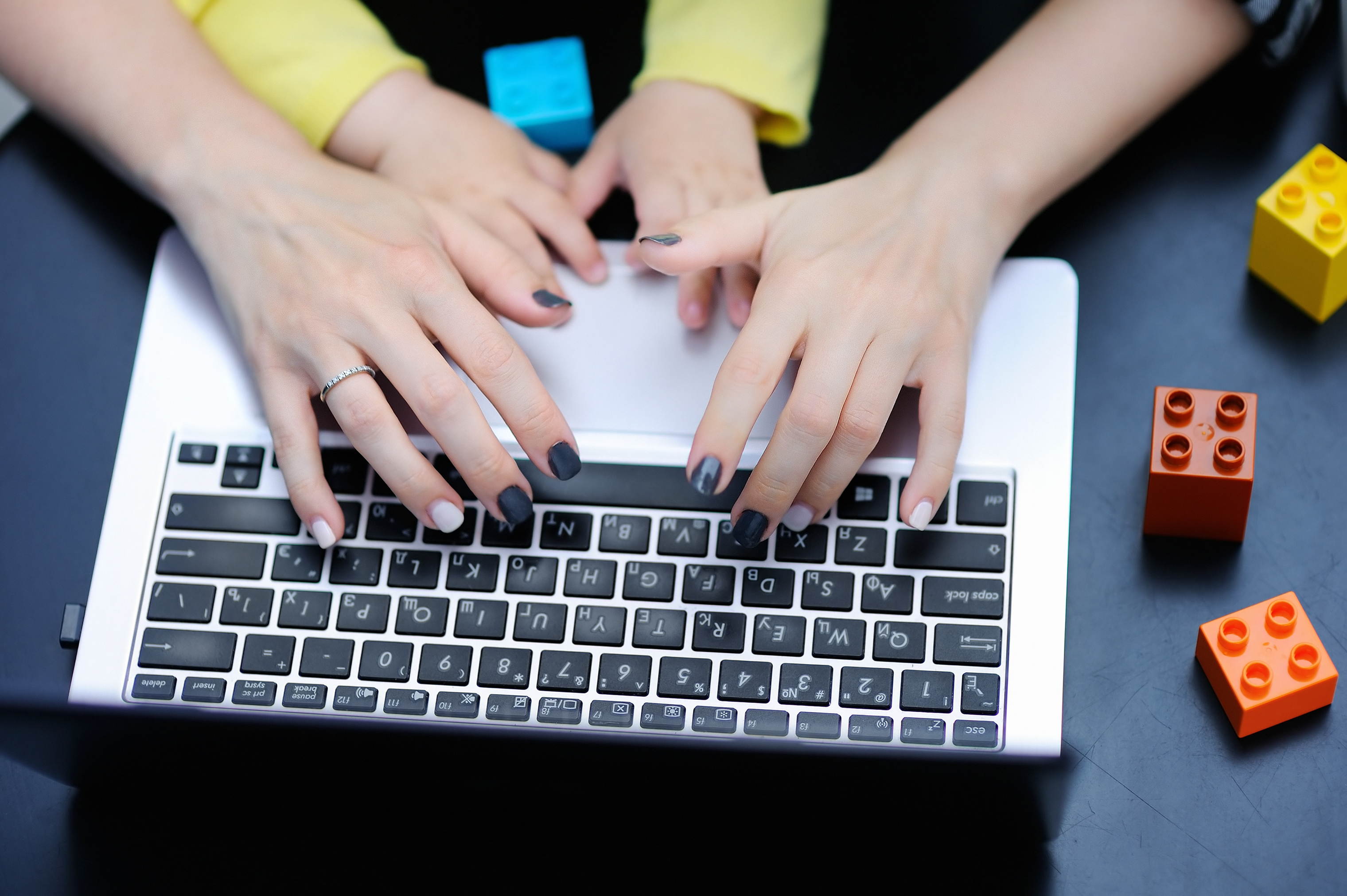 mother and child laptop flexible telecommute jobs