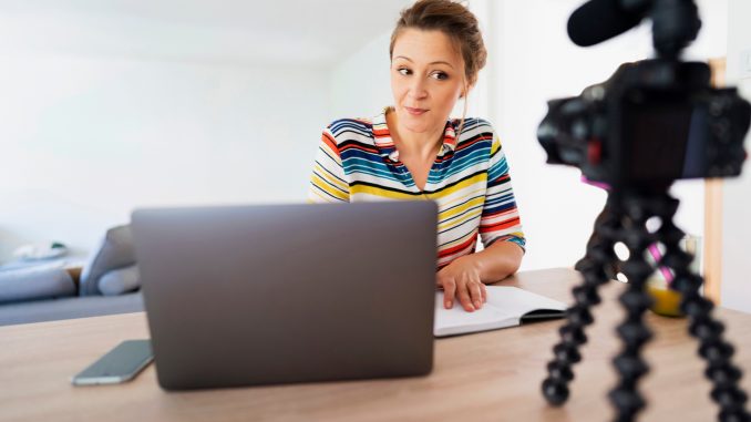 iStock-1179265327 remote learning