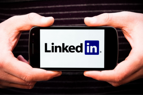 Leverage LinkedIn to maximize your LinkedIn job search.